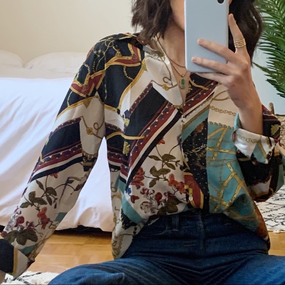 Beautiful Zara blouse - Picture 2 of 2